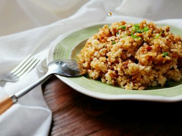 咸蛋肉松炒饭