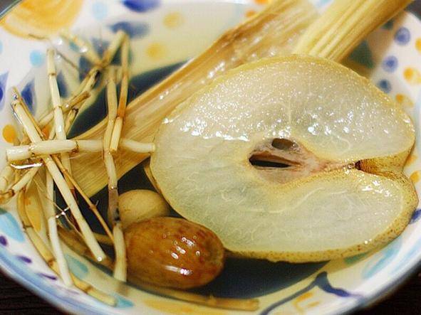 竹蔗芦根雪梨饮