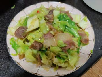 腊肉包菜