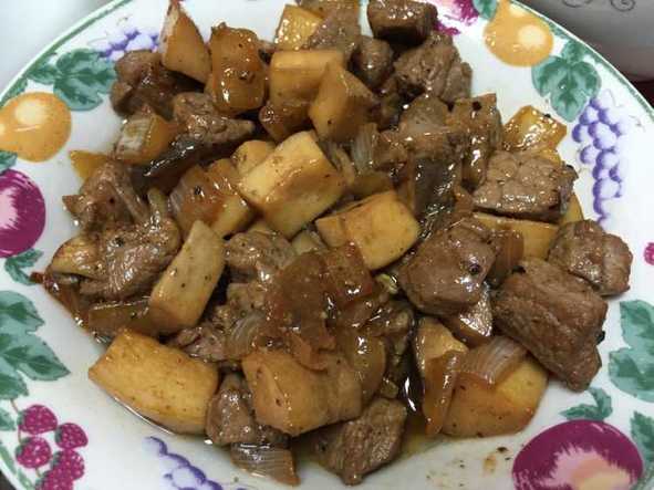 黑胡椒杏鲍菇牛肉粒