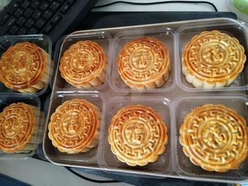 广式五仁大月饼