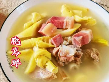 江南春天限定美食，腌笃鲜