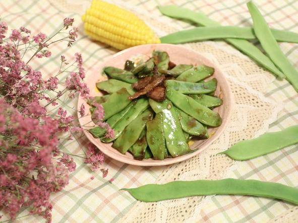 腊肉炒藊豆