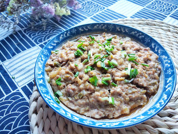 榨菜蒸肉饼