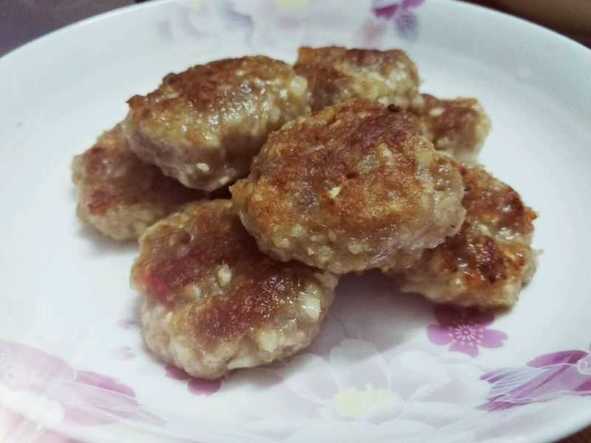 香煎马蹄肉饼