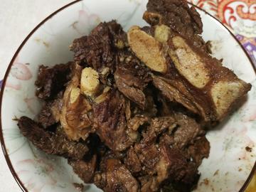 红烧牛肉牛尾＋牛肉面汤头