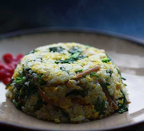 荠菜海带蛋炒饭