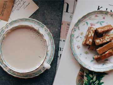 可可肉桂奶茶，这杯热奶茶，必须按顺序煮，