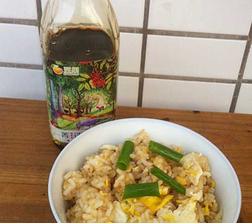 酱油蛋炒饭