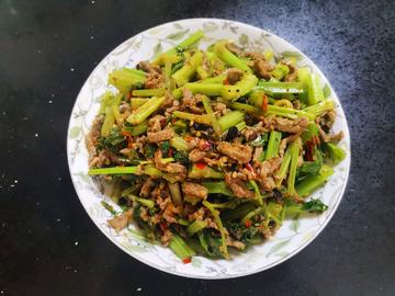 香芹小炒嫩牛肉