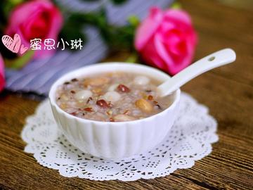 蜜豆圆子杂粮粥