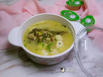 黄骨鱼豆腐配金针菇火锅