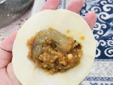 玉米胡萝卜香菇鲜虾饺子